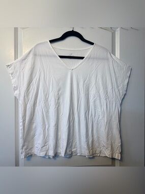 J. Jill Women's 1X White Luxe Supima V-neck Easy Tee Dolman Cap Sleeve